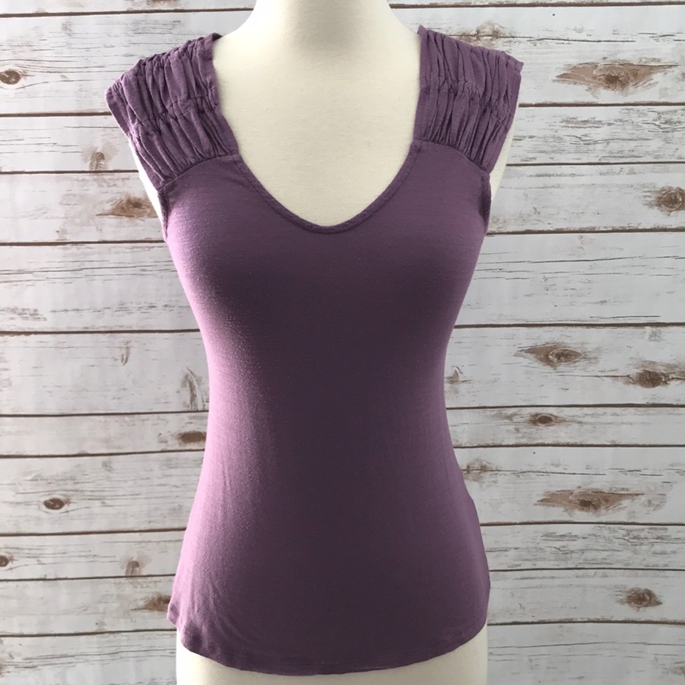 • Banana Republic Purple Top •